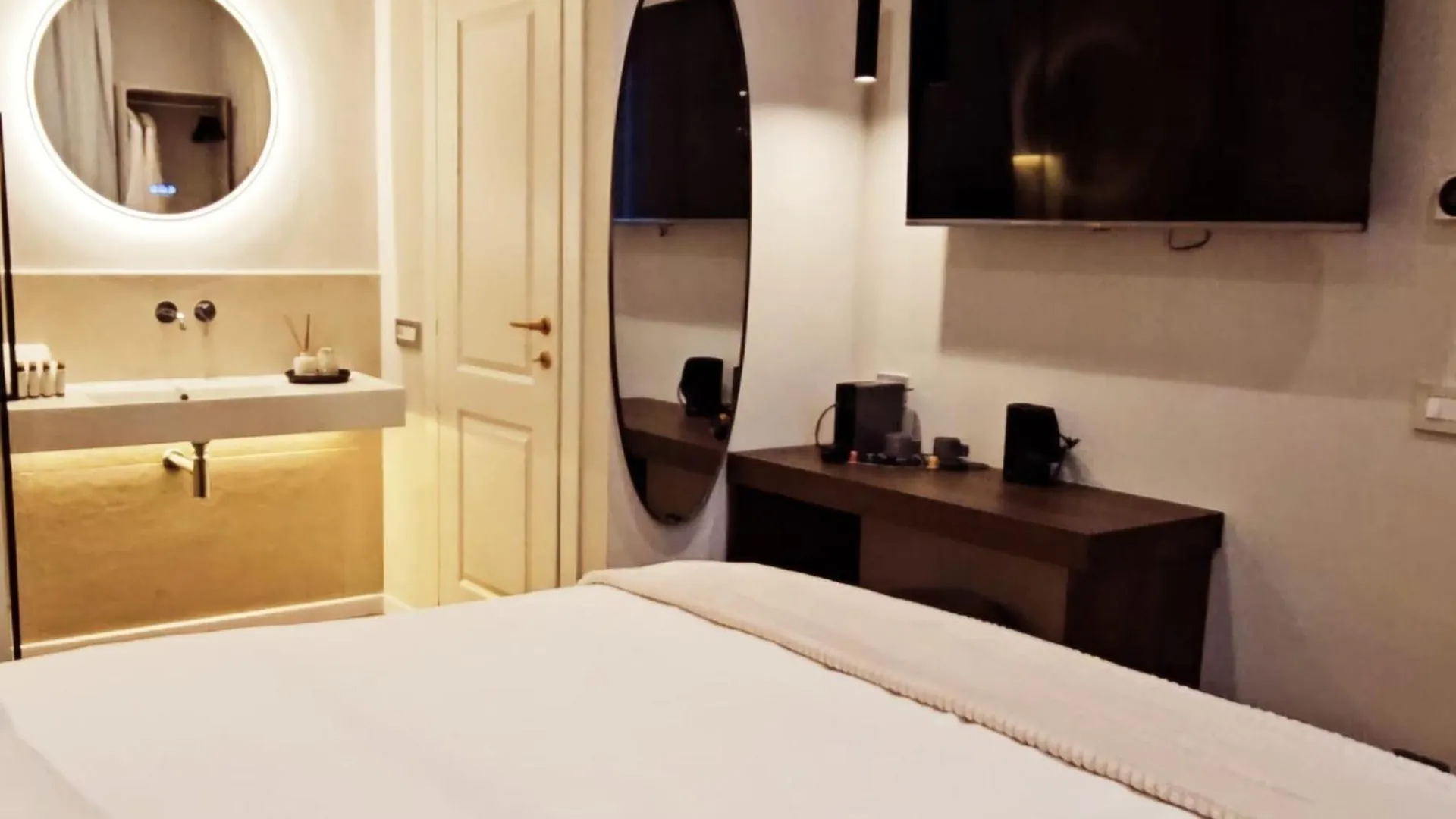 Stoa Rome Boutique Suites 0*,